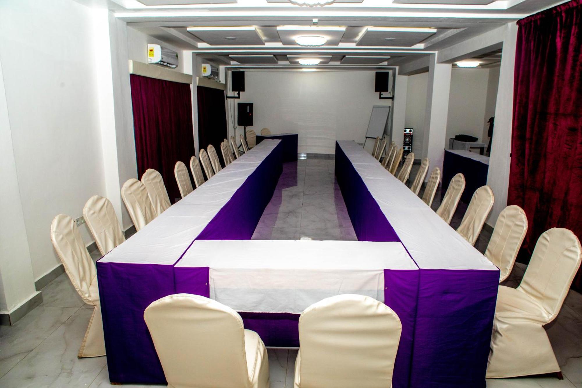 Hotel Les Orchidees Cotonou Exterior photo